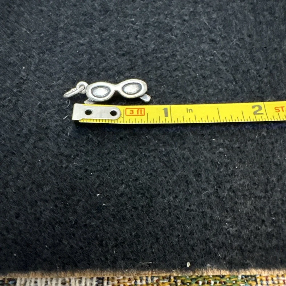 James Avery Retired Sunglasses Charm Cut